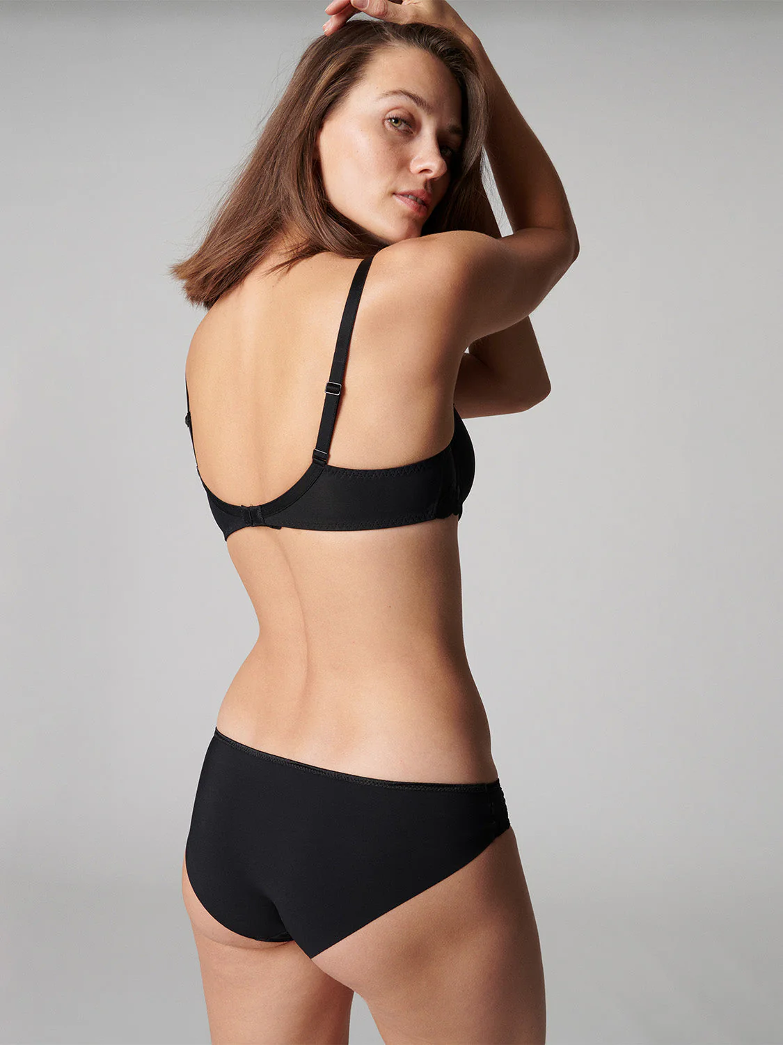 3D moulded bra - Black - Image 4