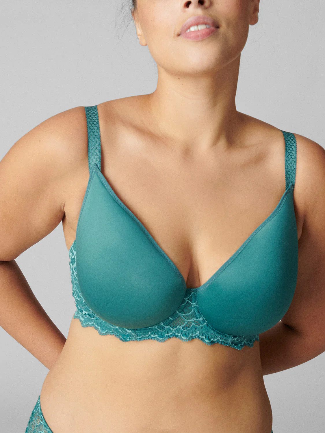 3D plunge bra - Boreal Green - Image 6