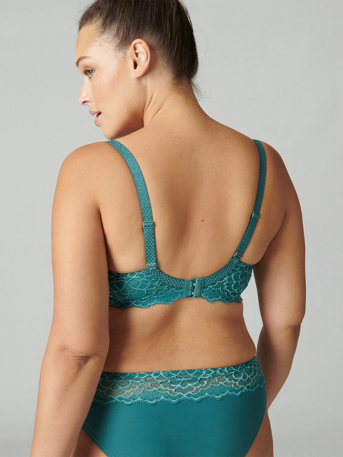 3D plunge bra - Boreal Green - Image 8