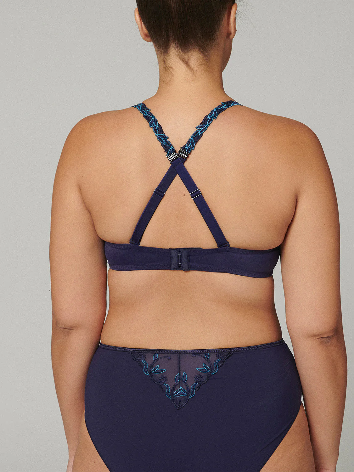 3D plunge bra - Midnight - Image 14