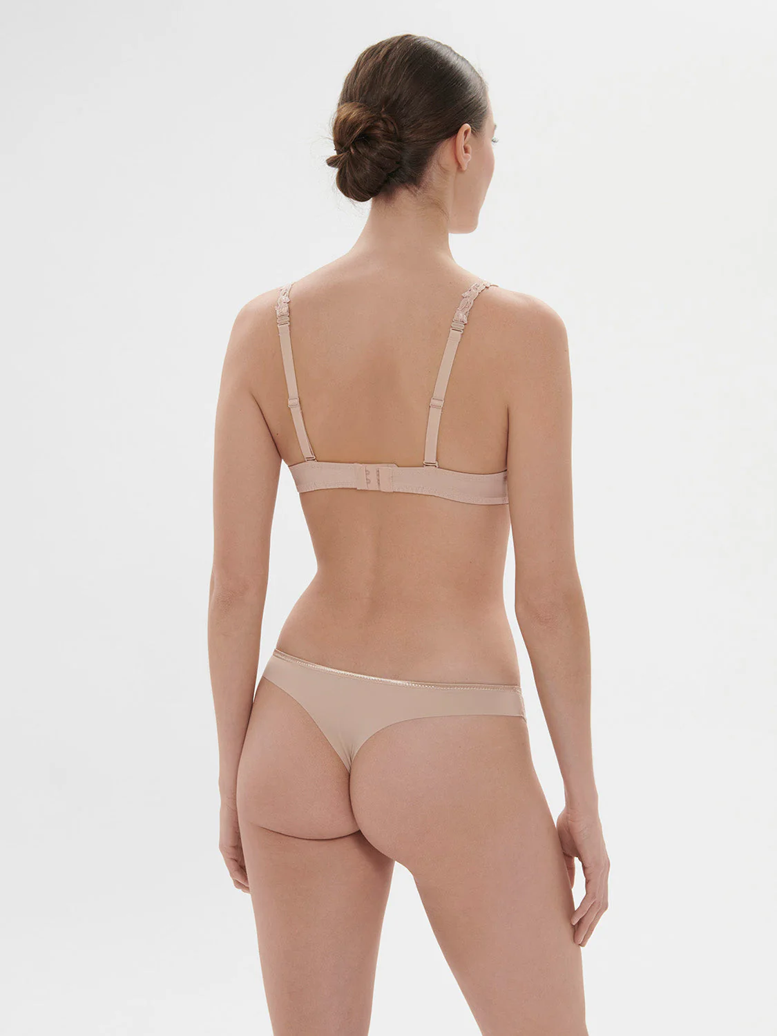 3D plunge bra - Peau rosée - Image 7