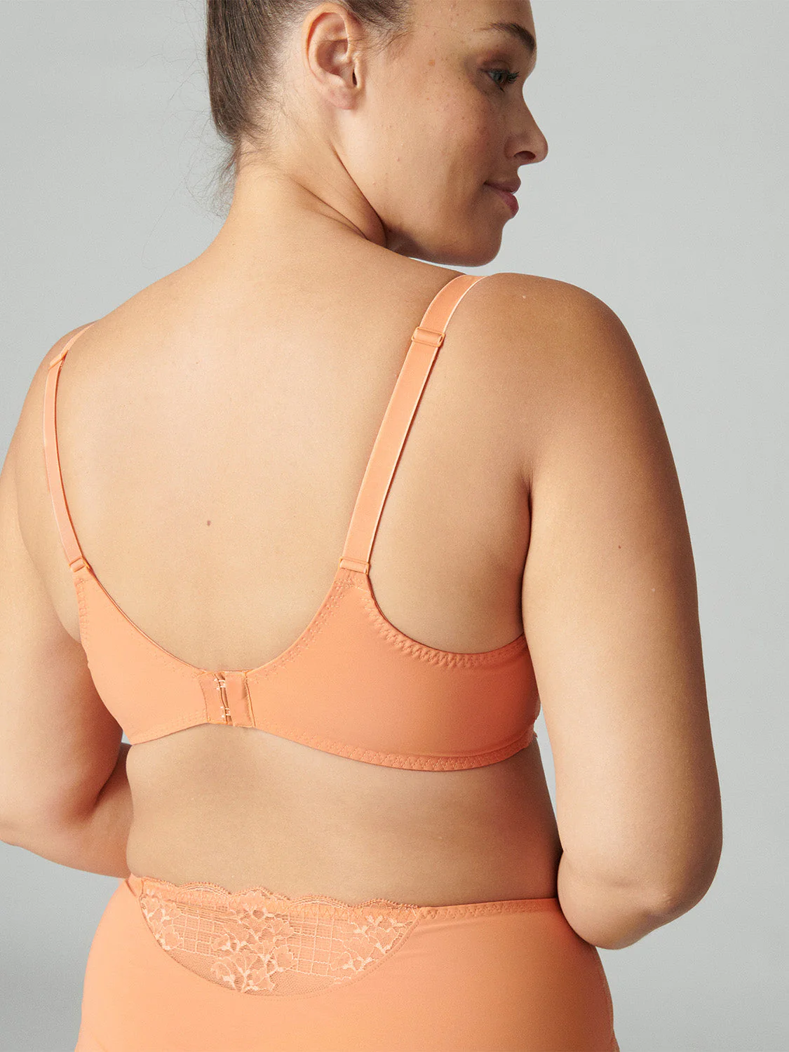 Full cup plunge bra - Apricot - Image 10