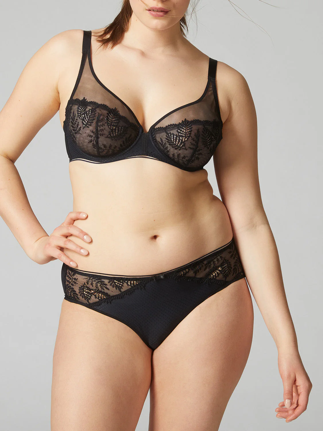 Full cup plunge bra - Black - Image 8