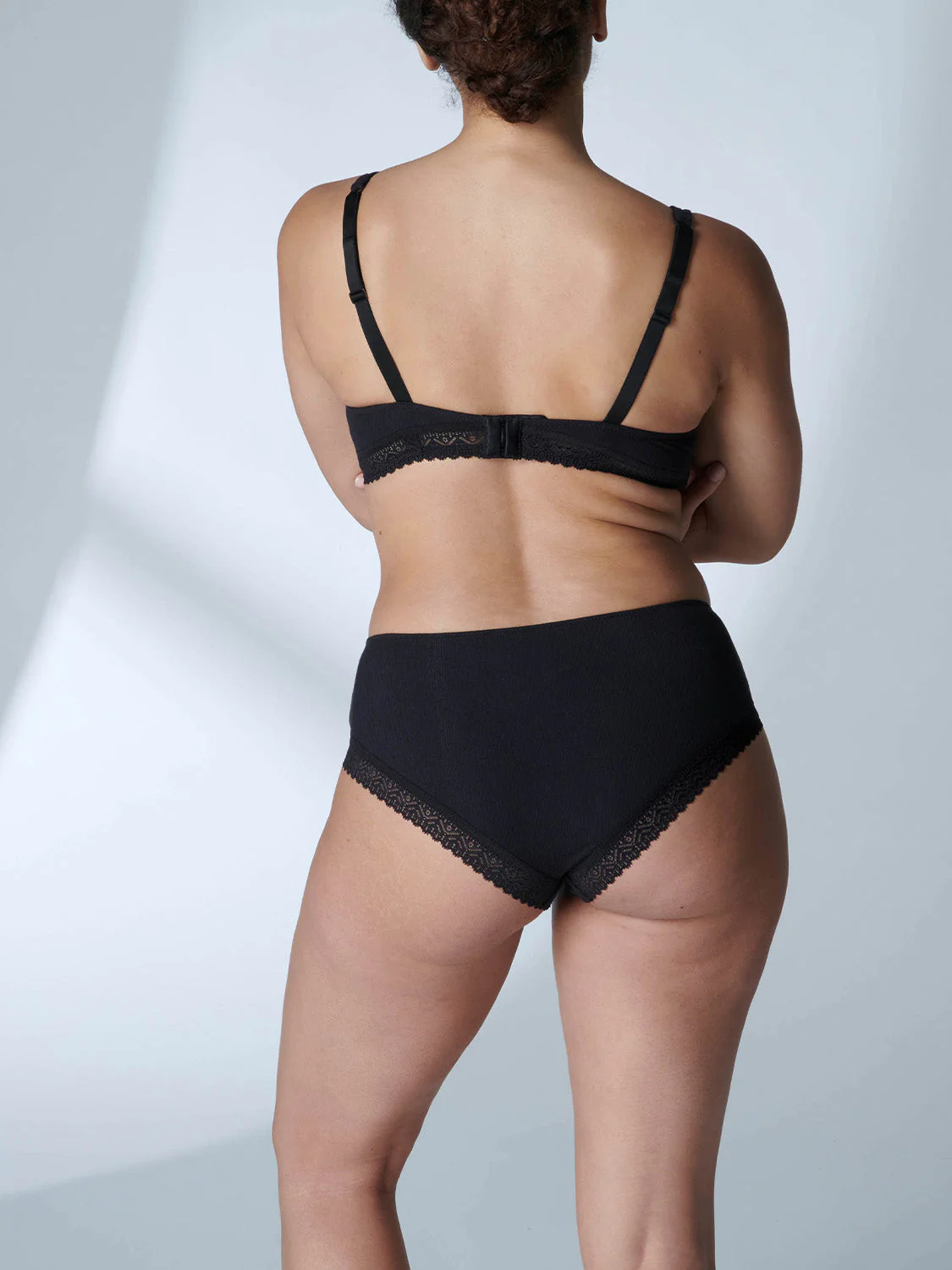 Full cup plunge bra - Black - Image 9