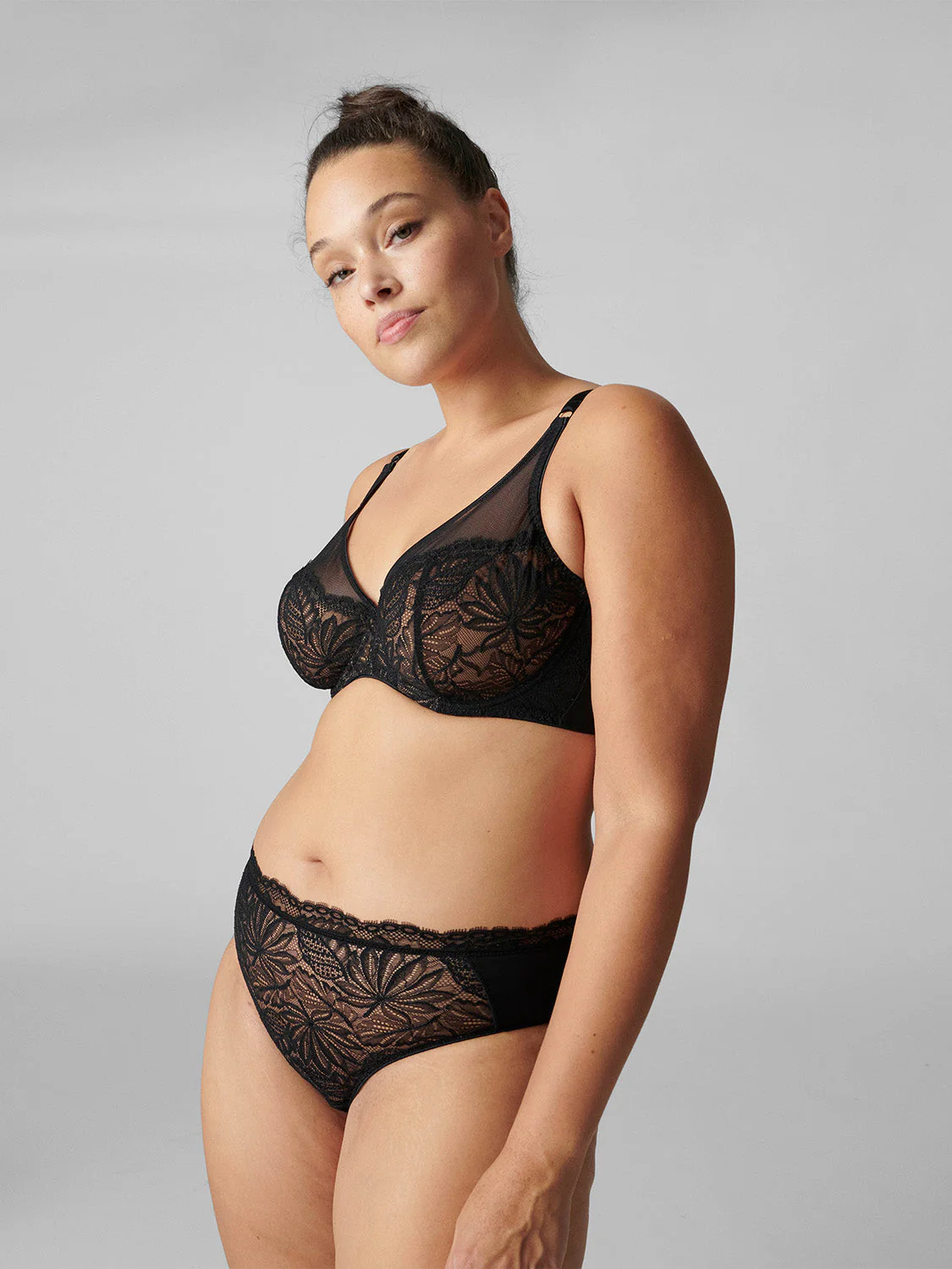 Full cup plunge bra - Black - Image 6