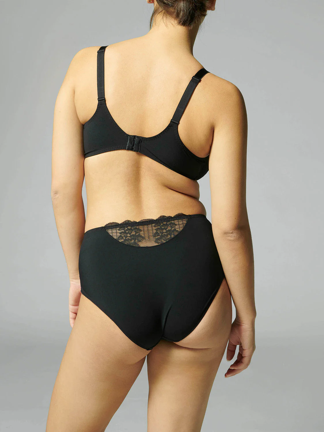 Full cup plunge bra - Black - Image 9