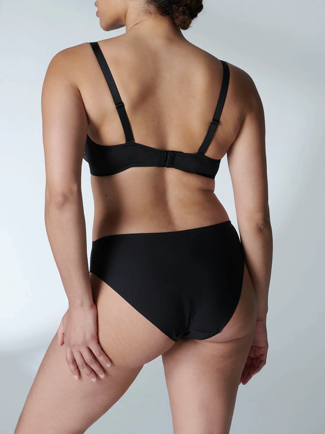 Full cup plunge bra - Black - Image 9