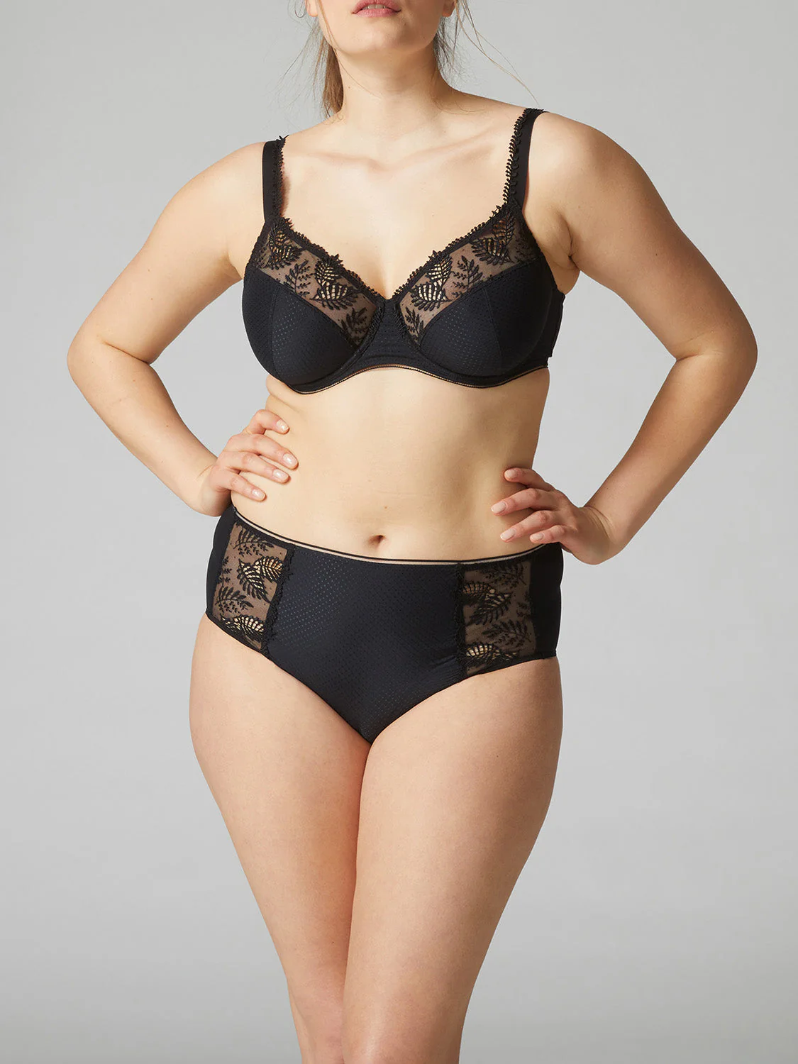 Full cup support bra - Black - Image 7