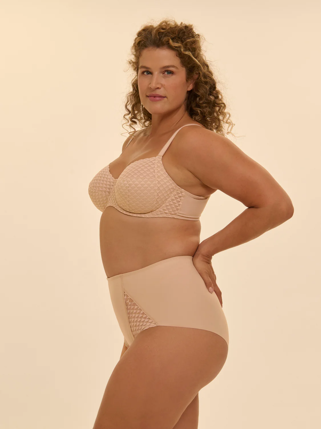 Full cup support bra - Peau rosée - Image 3