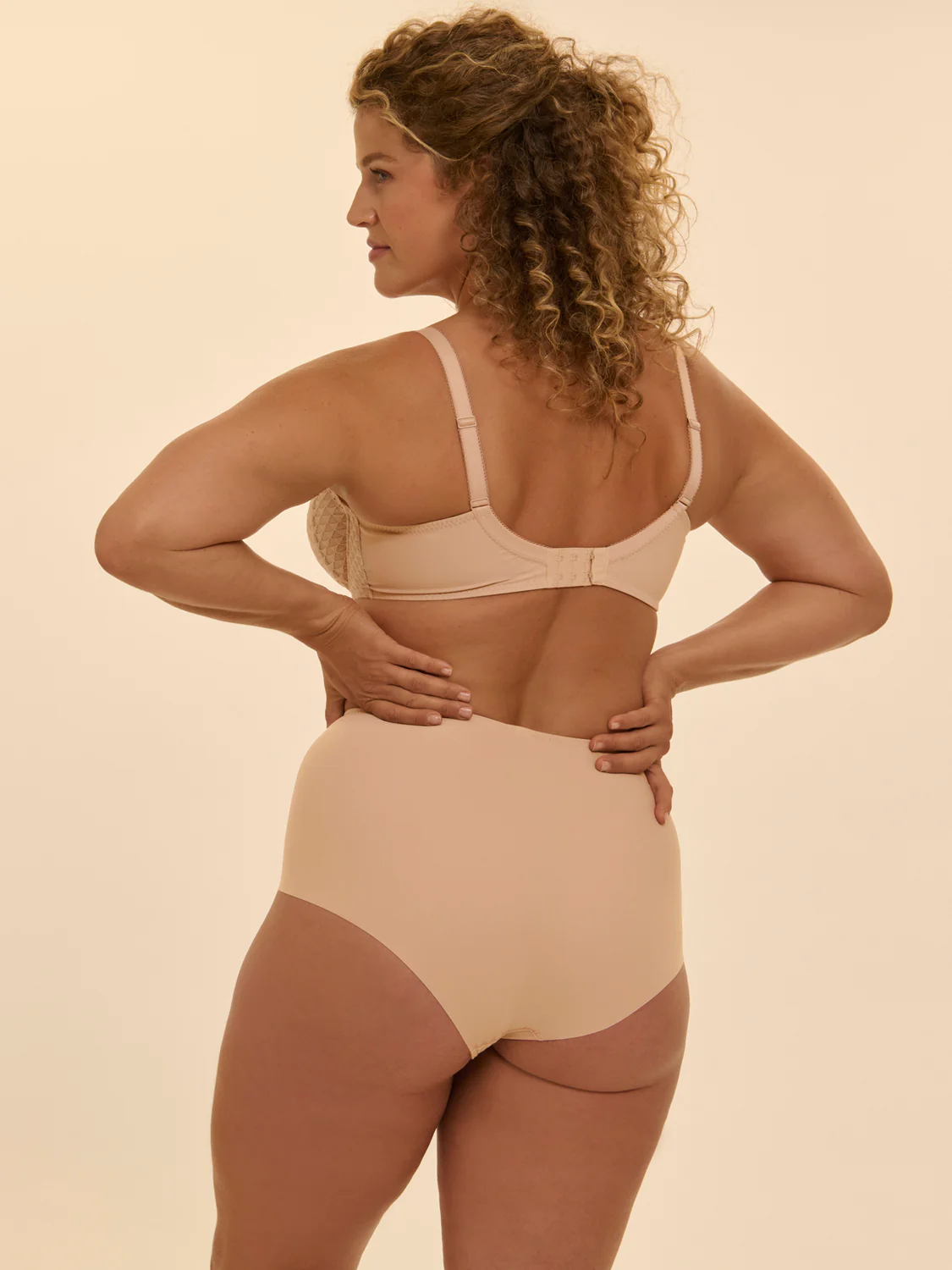 Full cup support bra - Peau rosée - Image 4