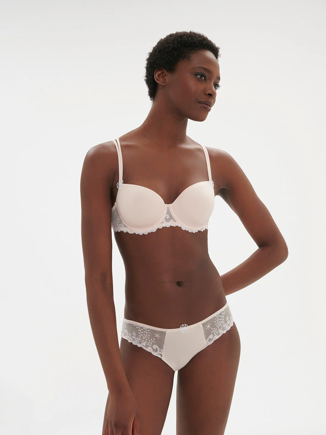 Half cup 3D moulded bra - Blush - Image 4