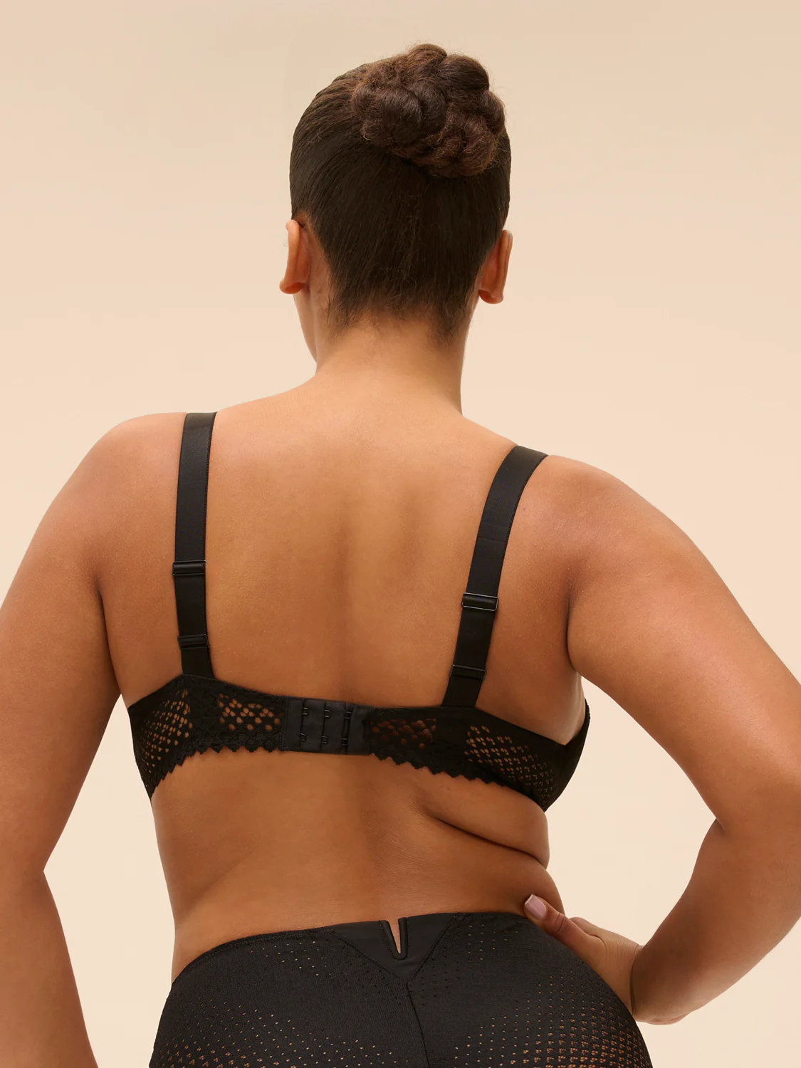 Half cup bra - Black - Image 9