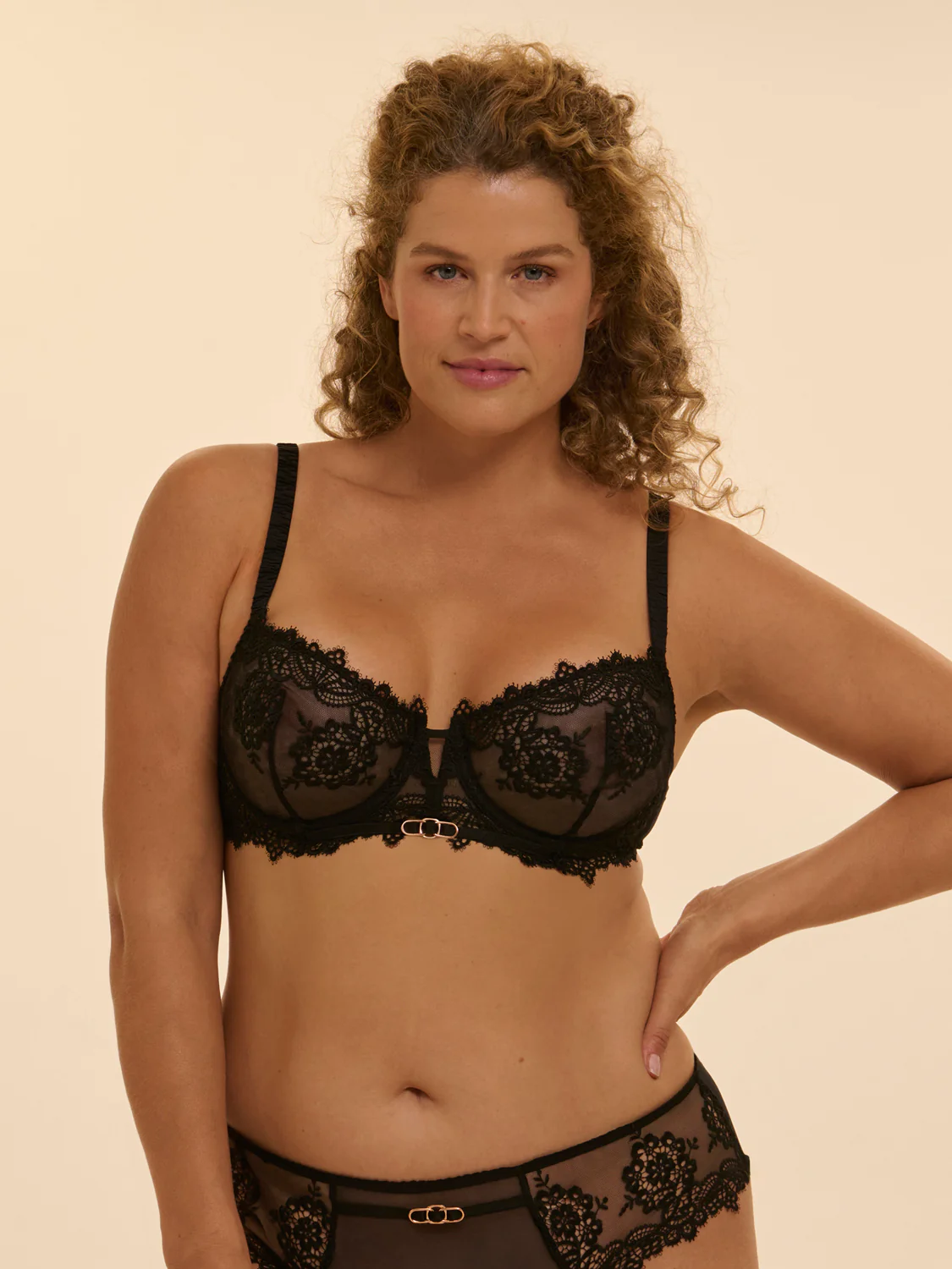 Half cup bra - Black - Image 9