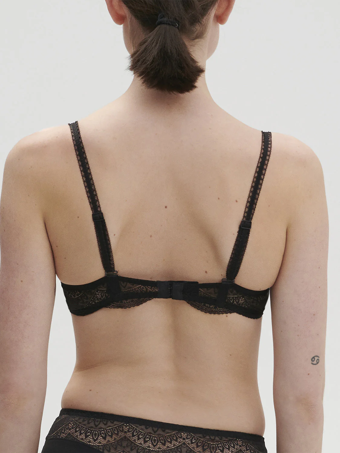 Half cup bra - Black - Image 2