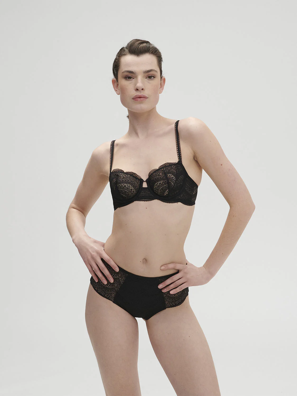 Half cup bra - Black - Image 5