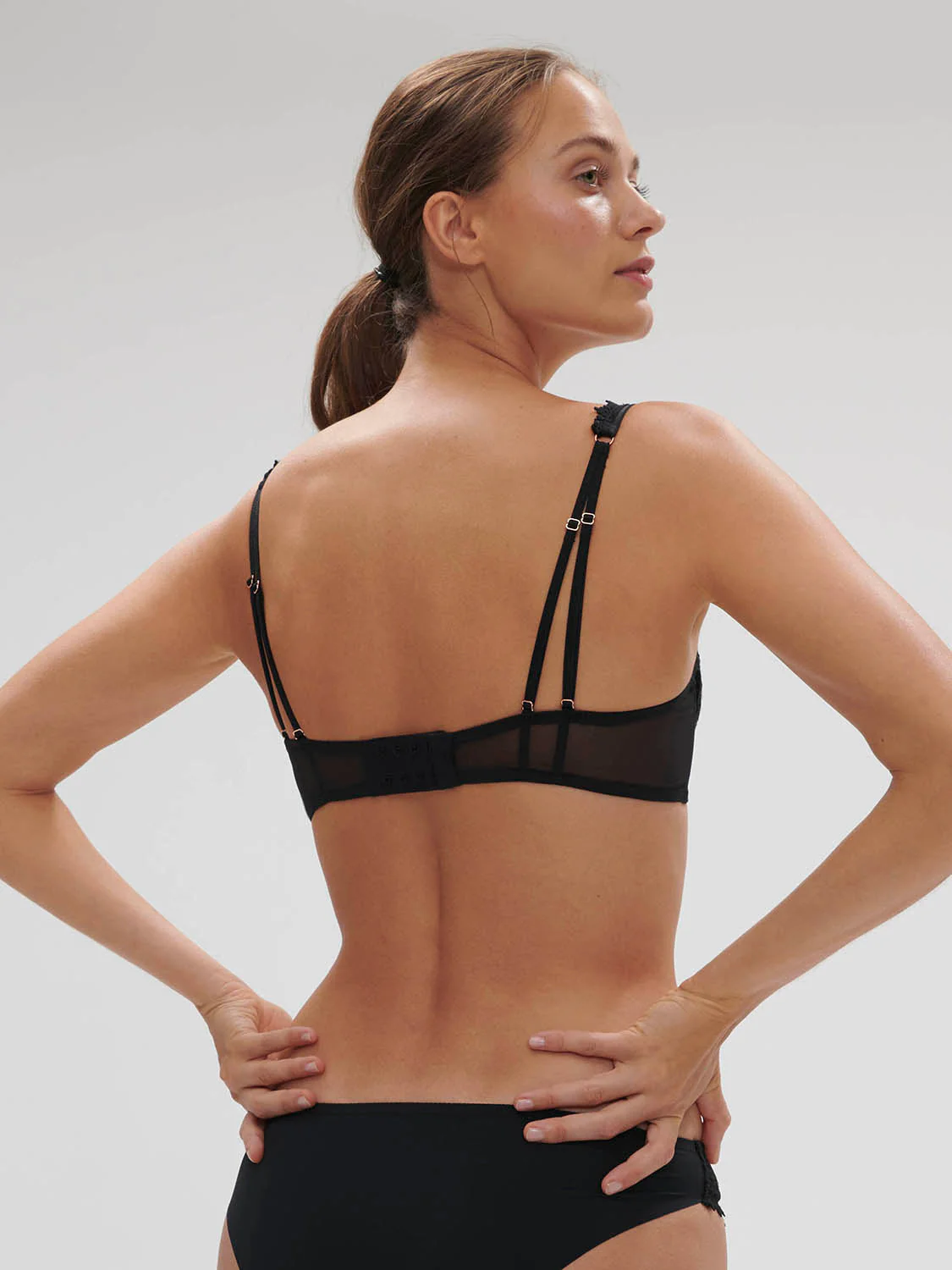 Half cup bra - Black - Image 2