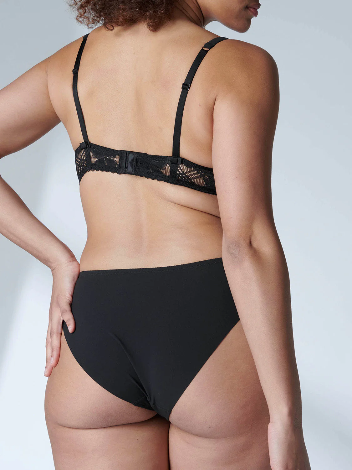 Half cup bra - Black - Image 9
