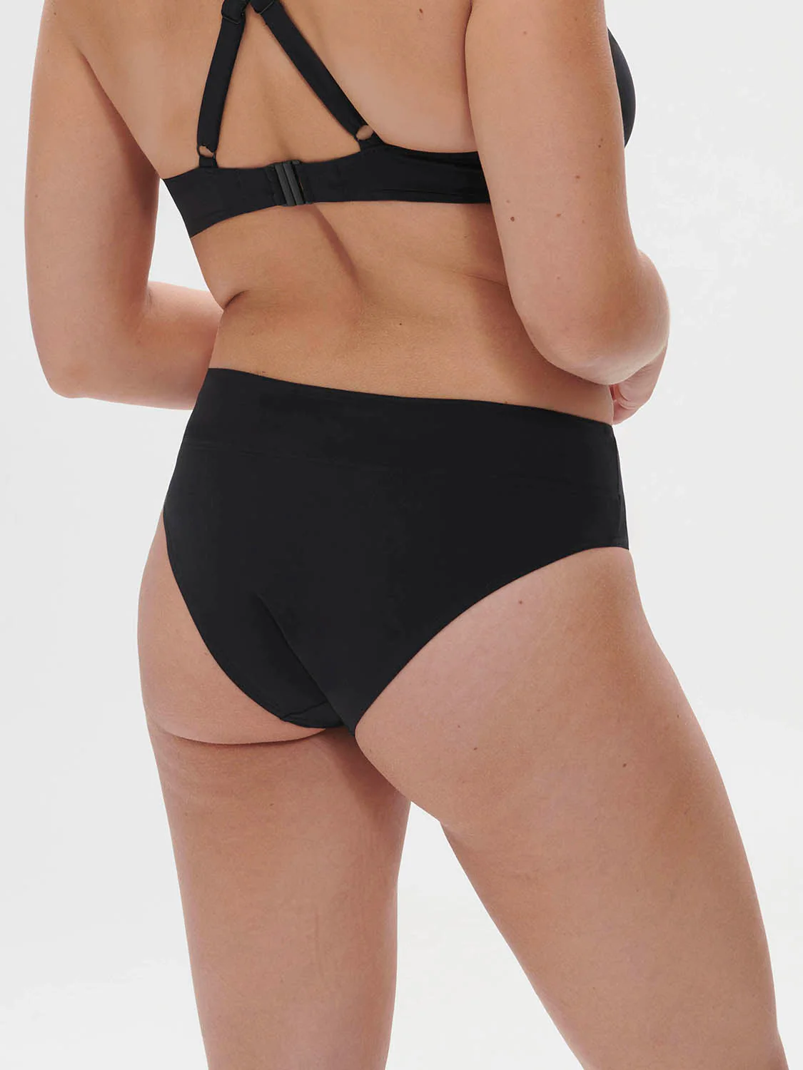 High-waist bikini brief - Black - Image 8