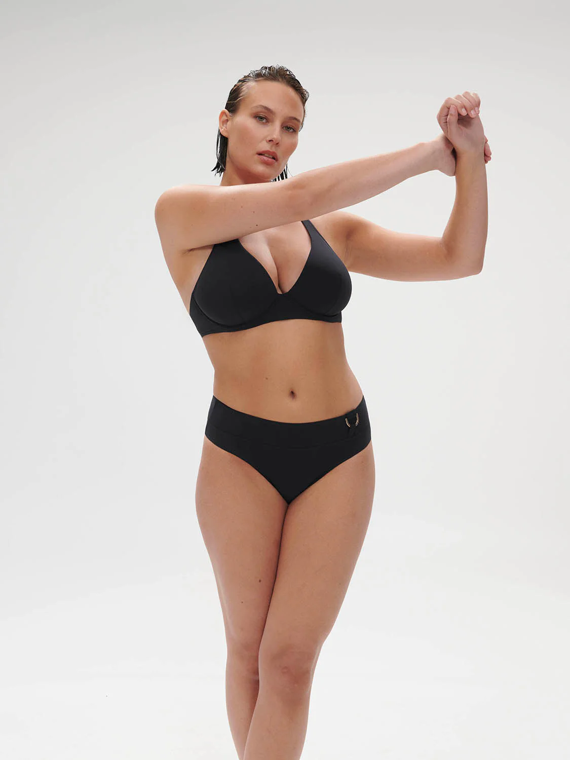 High-waist bikini brief - Black - Image 9
