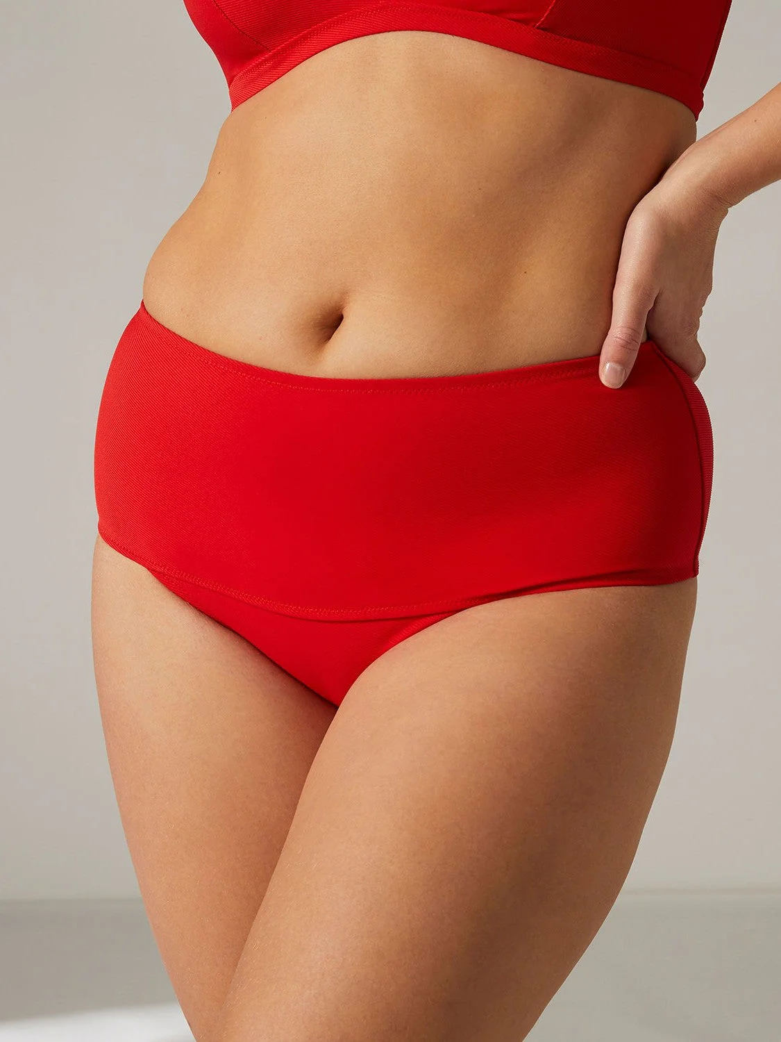 High-waist bikini brief - Cherry - Image 4
