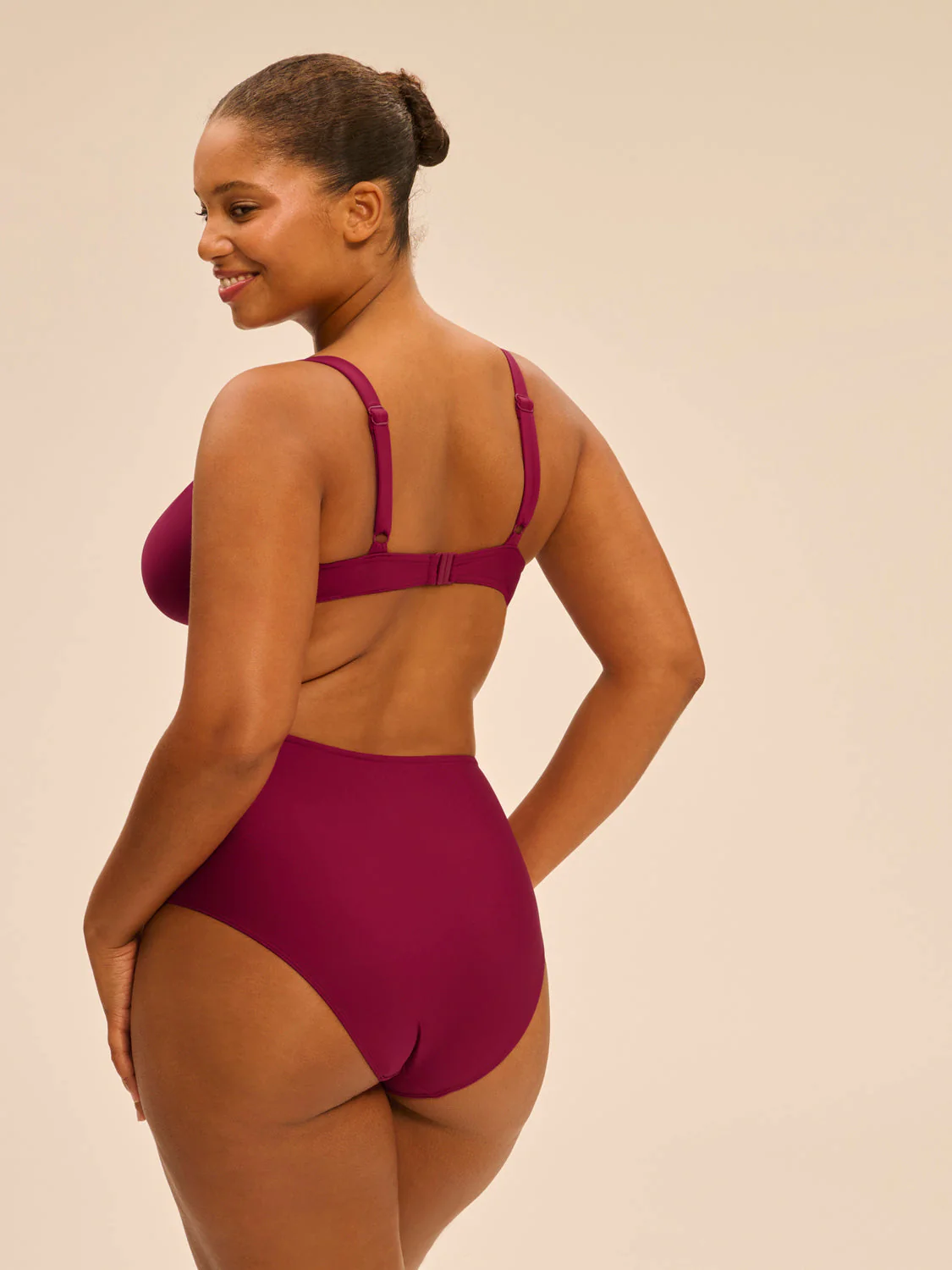 High-waist bikini brief - Cranberry - Image 11