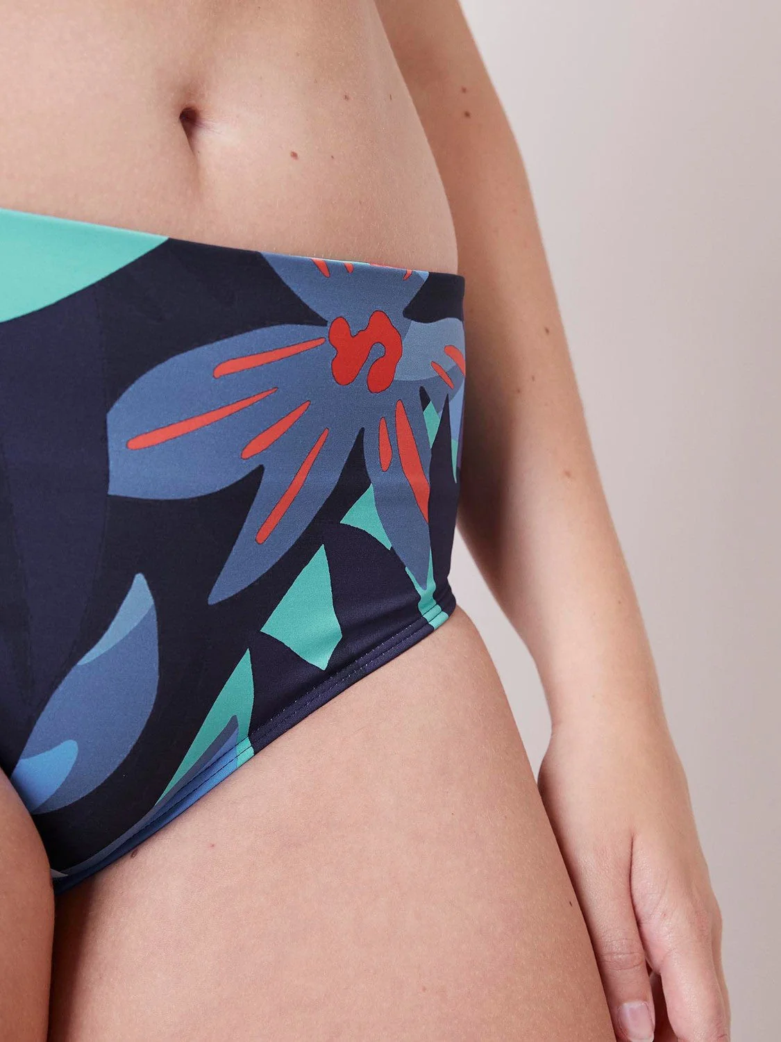 High-waist bikini brief - Deep water Blue - Image 9