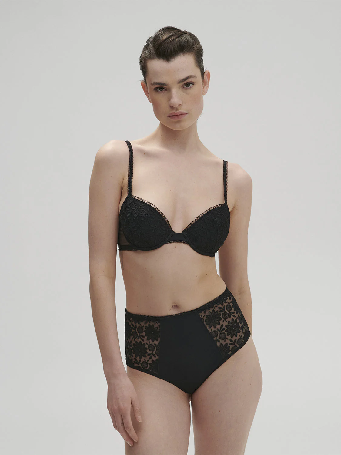High-waist brief - Black - Image 3
