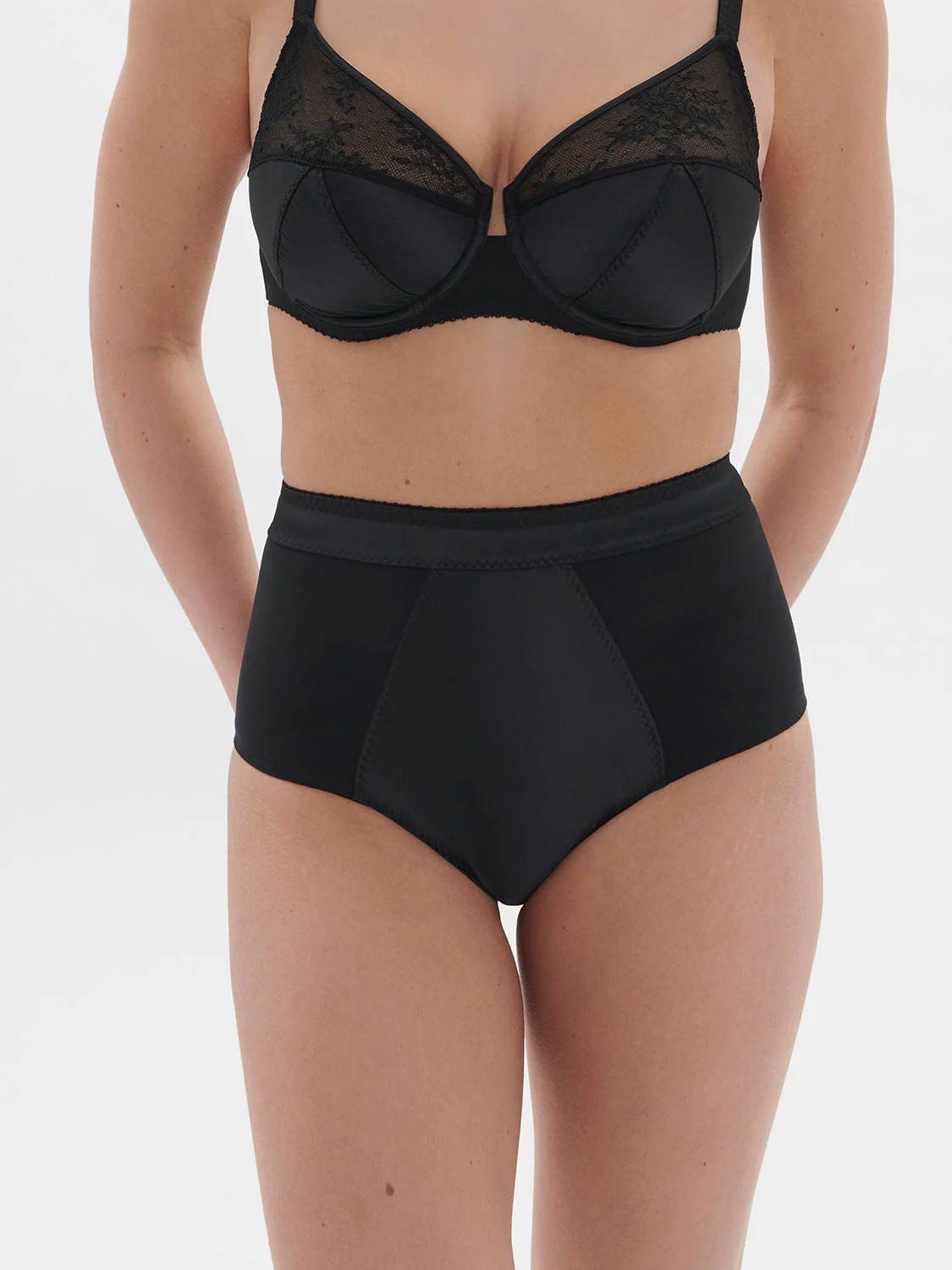 High-waist brief - Black - Image 4