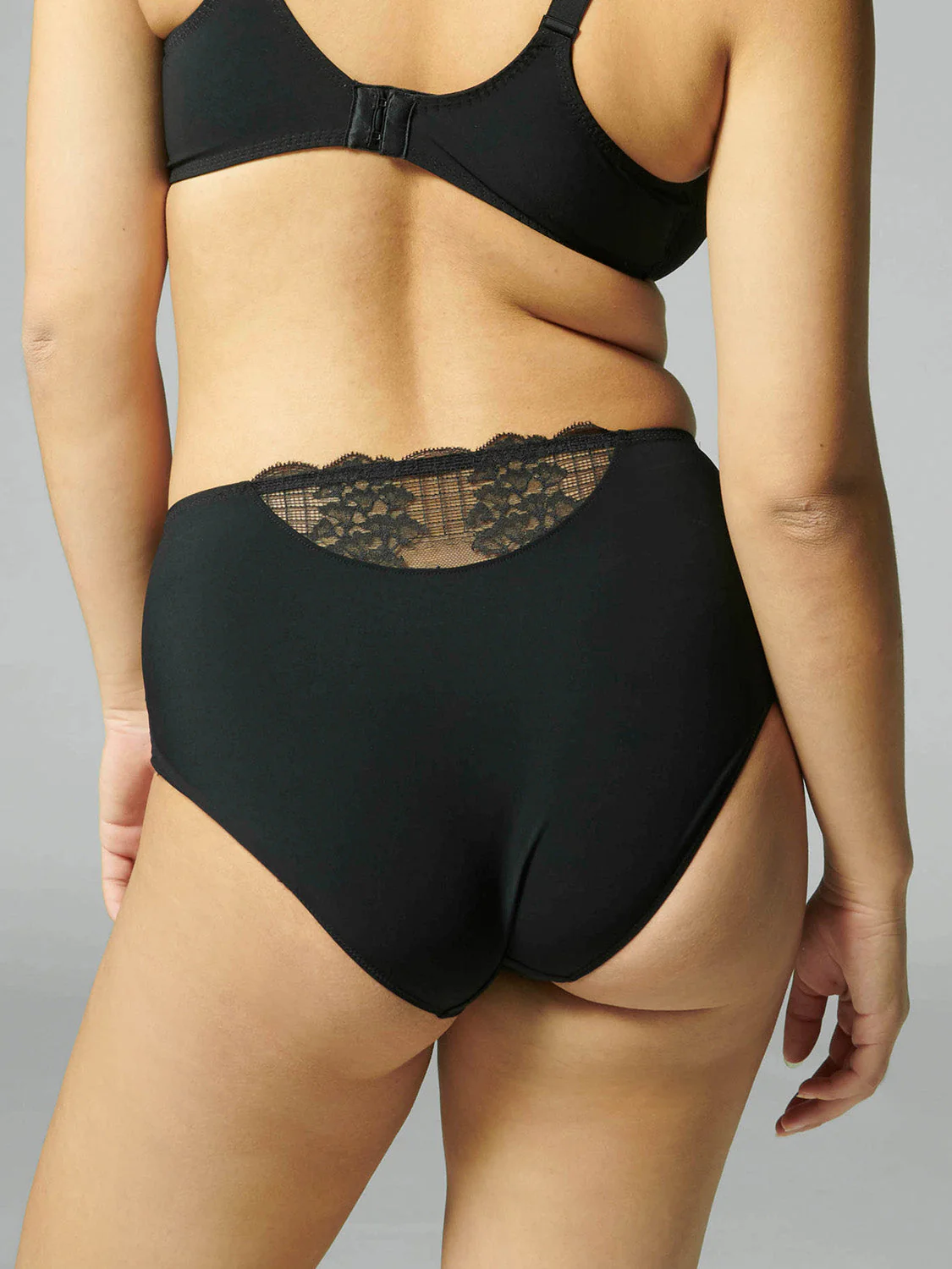 High-waist brief - Black - Image 10