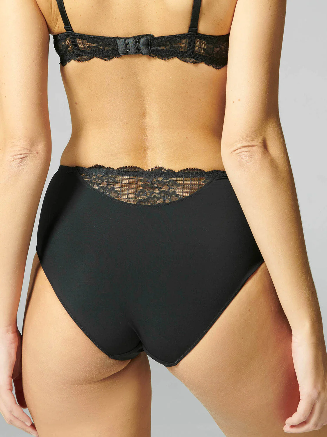 High-waist brief - Black - Image 5