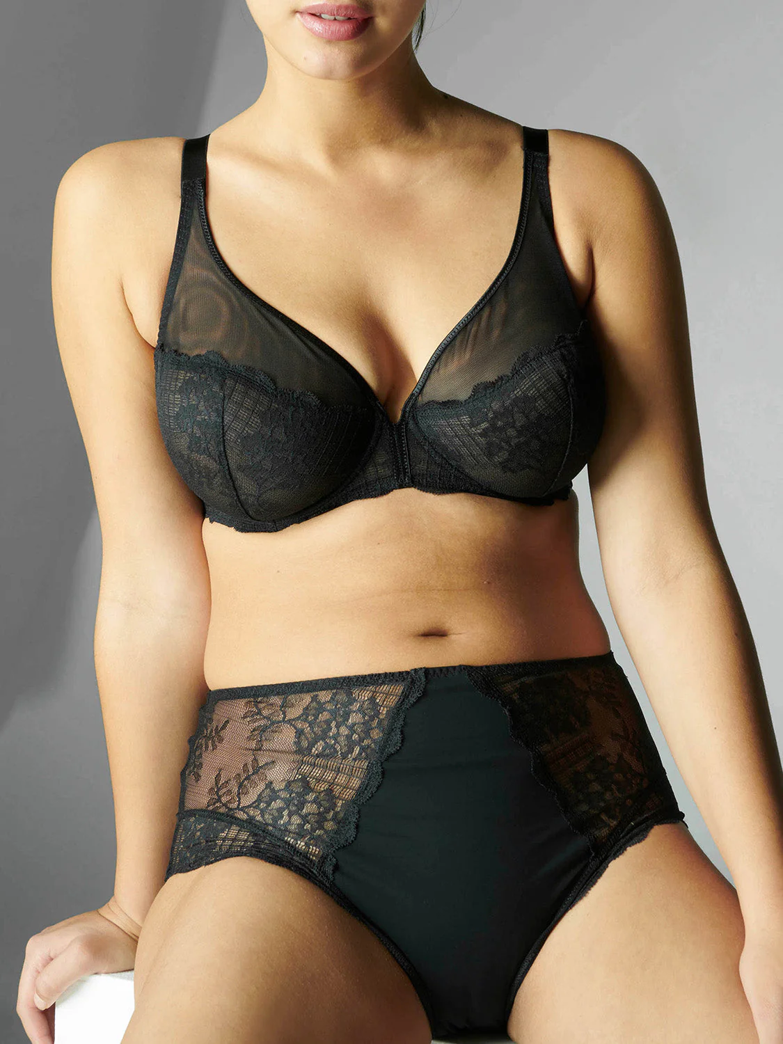 High-waist brief - Black - Image 6