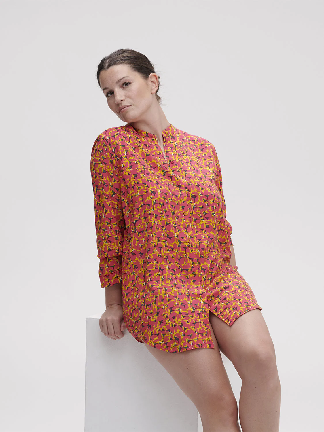 Long sleeved nightdress - Groovy Print - Image 10