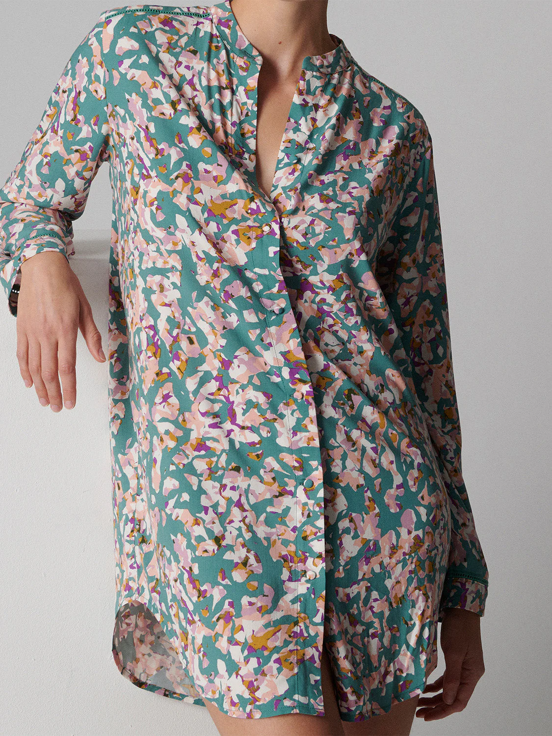 Long sleeved nightdress - Reef Print - Image 3