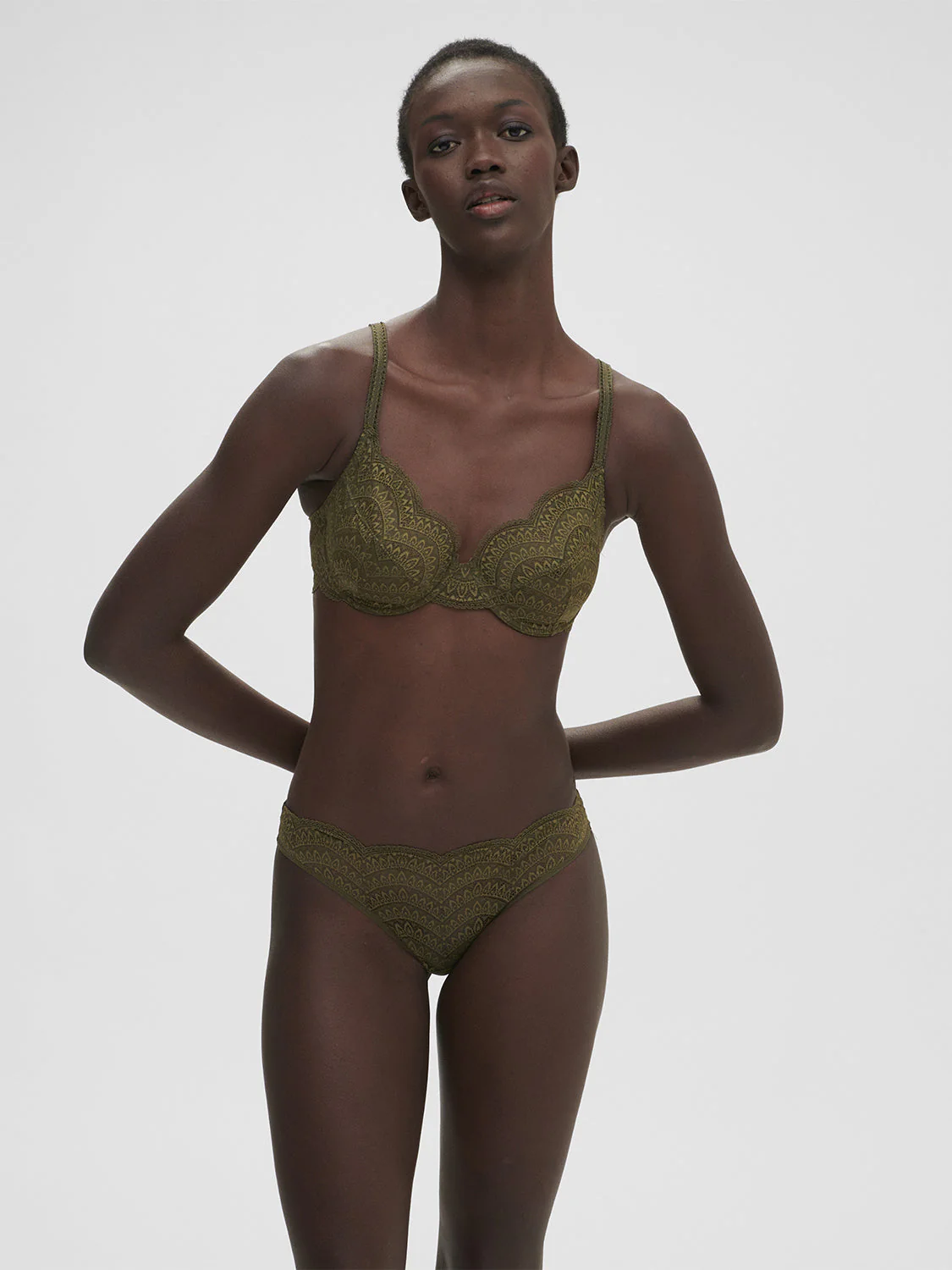 Moulded underwired bra - Adventure Green - Image 5
