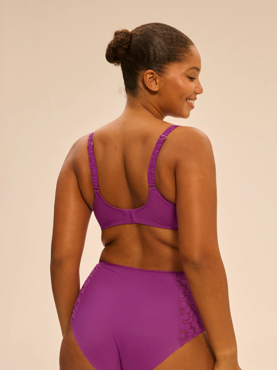 Plunging full cup bra - Divine Purple - Image 3