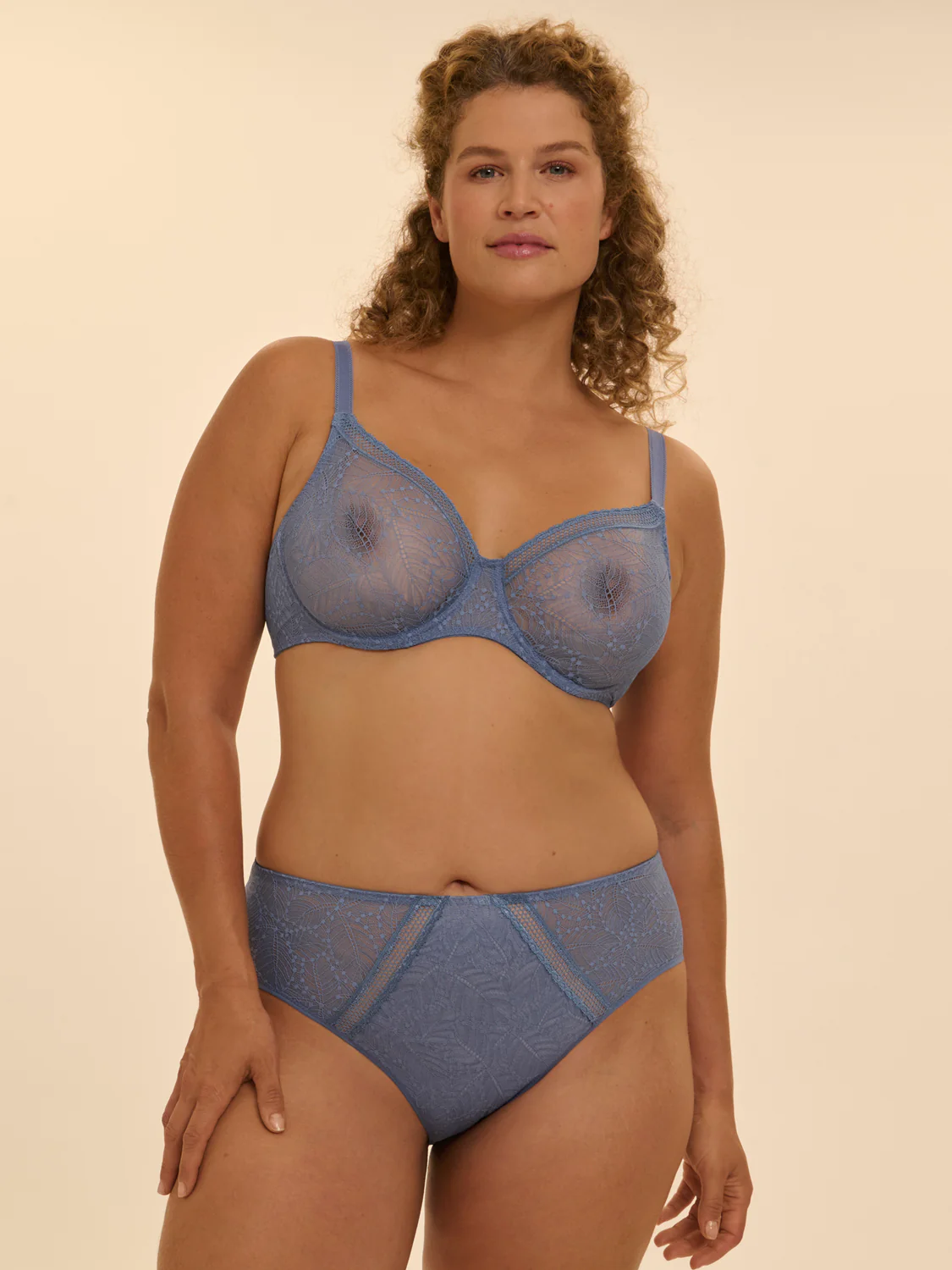 Plunging moulded underwired bra - Chambray Blue - Image 10
