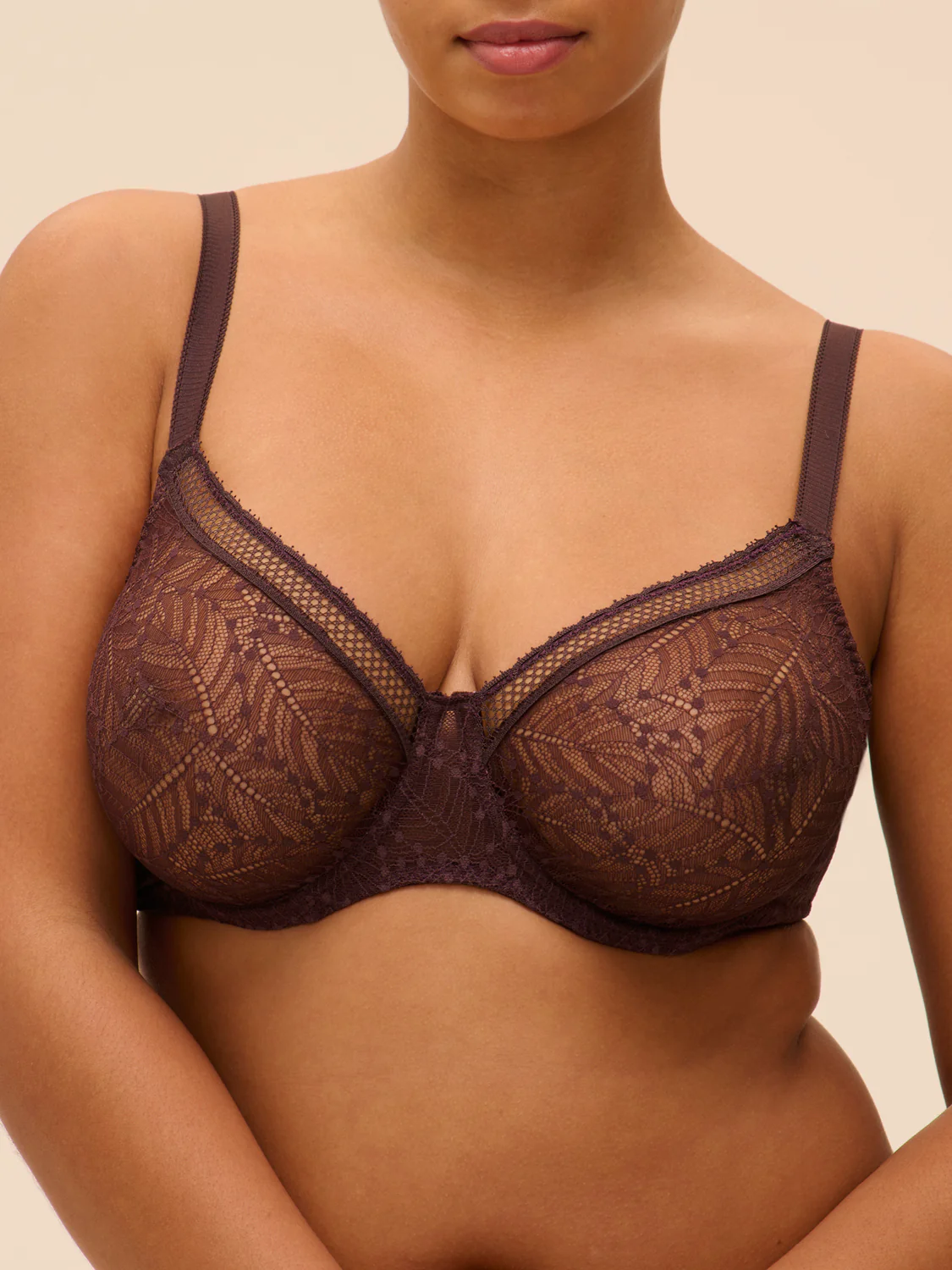 Plunging moulded underwired bra - Dark Brown - Image 12