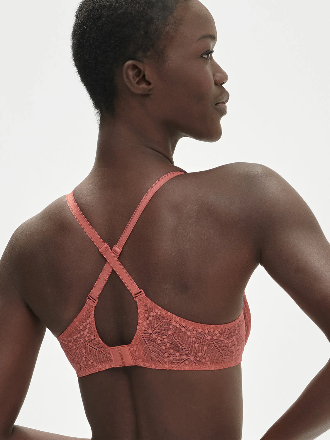 Plunging moulded underwired bra - Texas Pink - Image 7