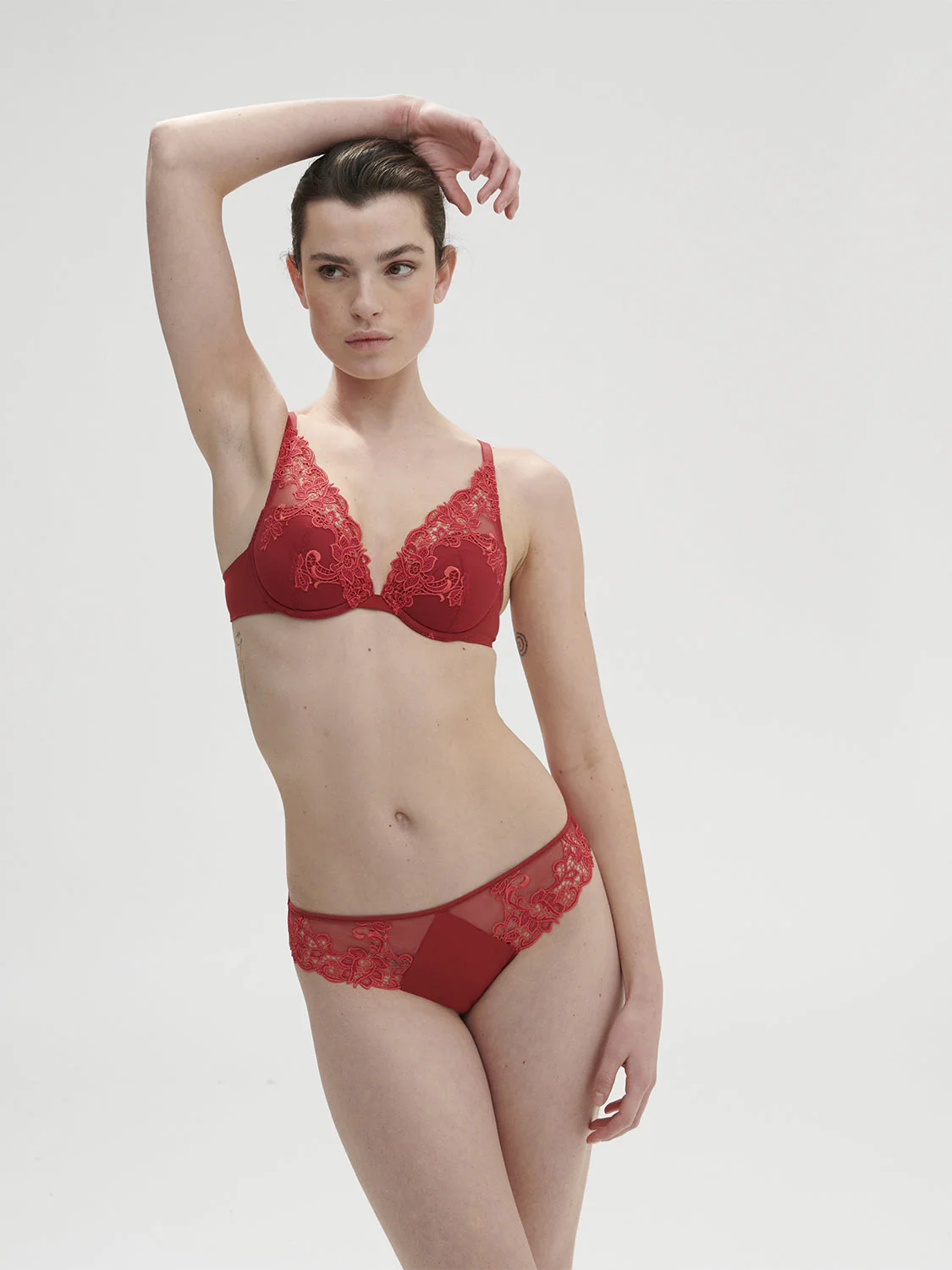Plunging push-up bra - Lipstick - Image 3