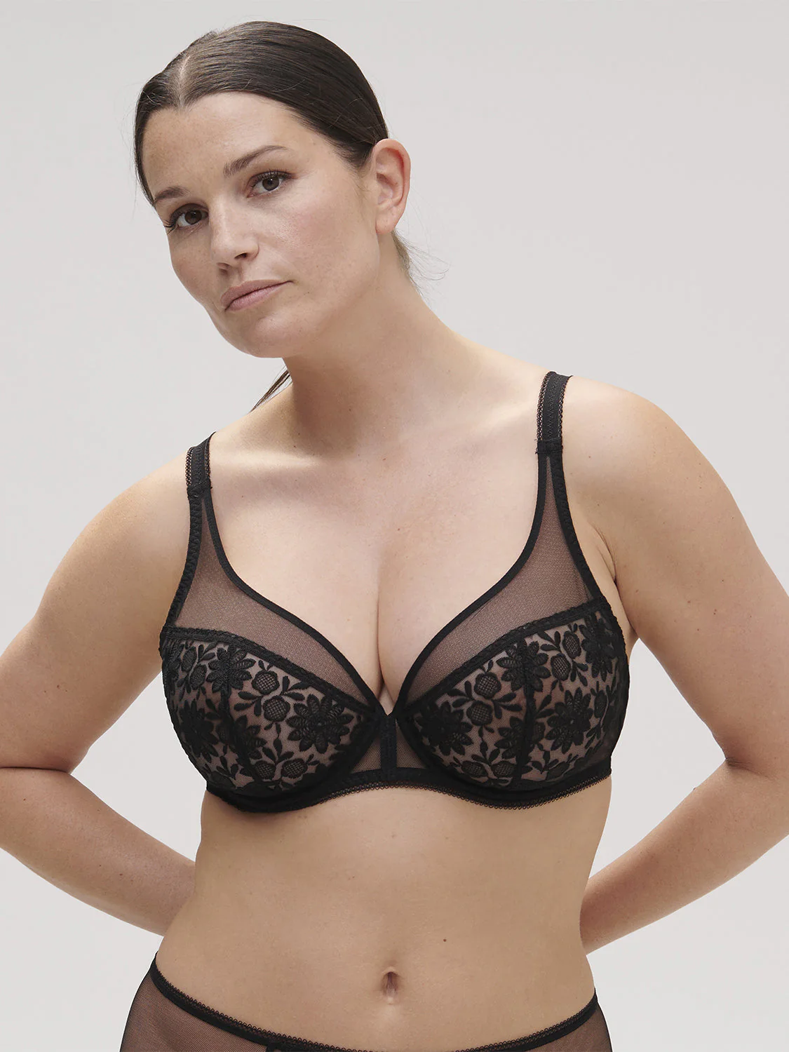 Plunging underwired bra - Black - Image 8
