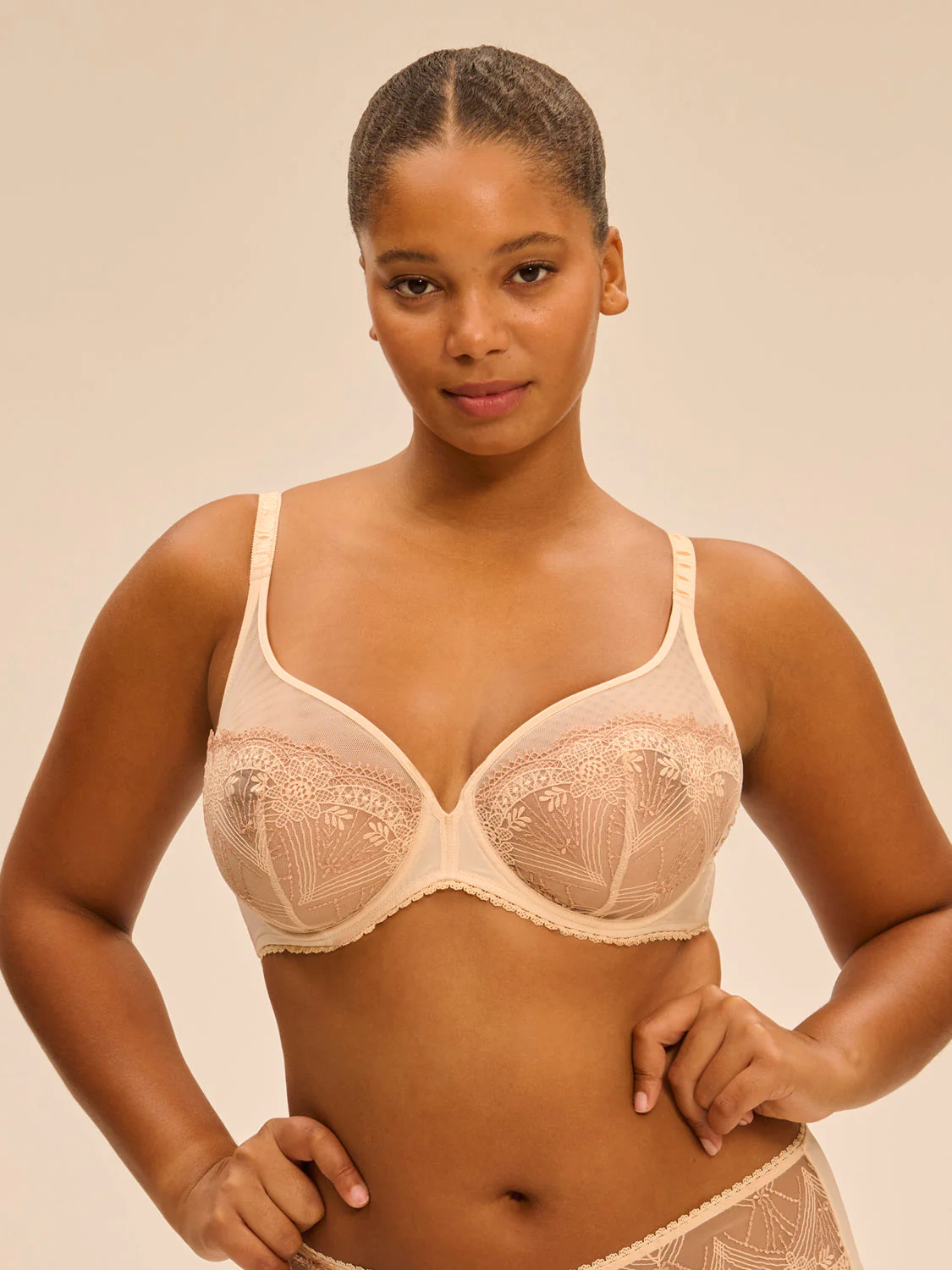 Plunging underwired bra - Chic Beige - Image 4