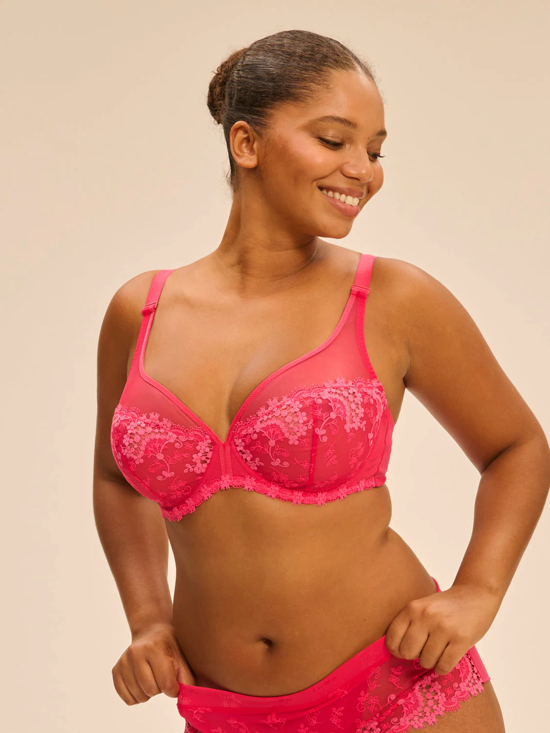 Plunging underwired bra - Fabulous Pink - Image 7
