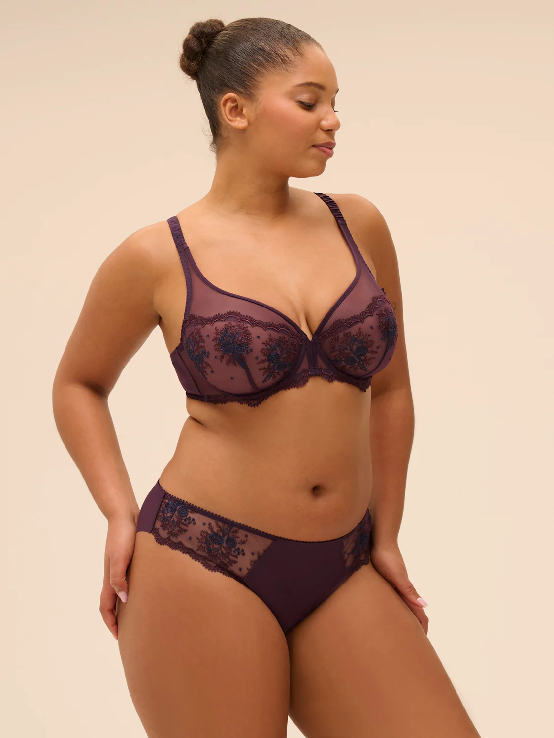 Plunging underwired bra - Fig - Image 10
