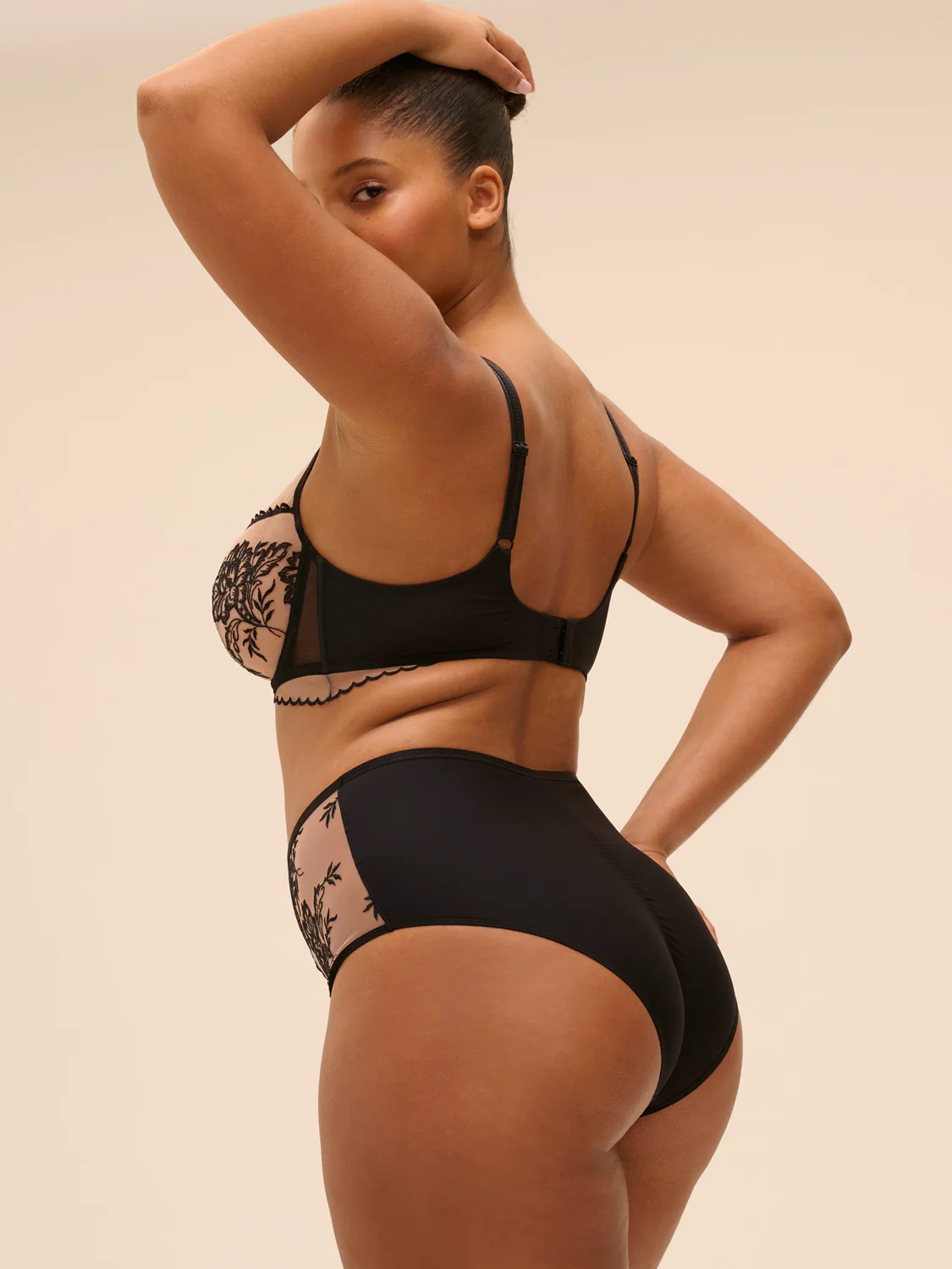 Plunging underwired bra - Light Tatoo - Image 9