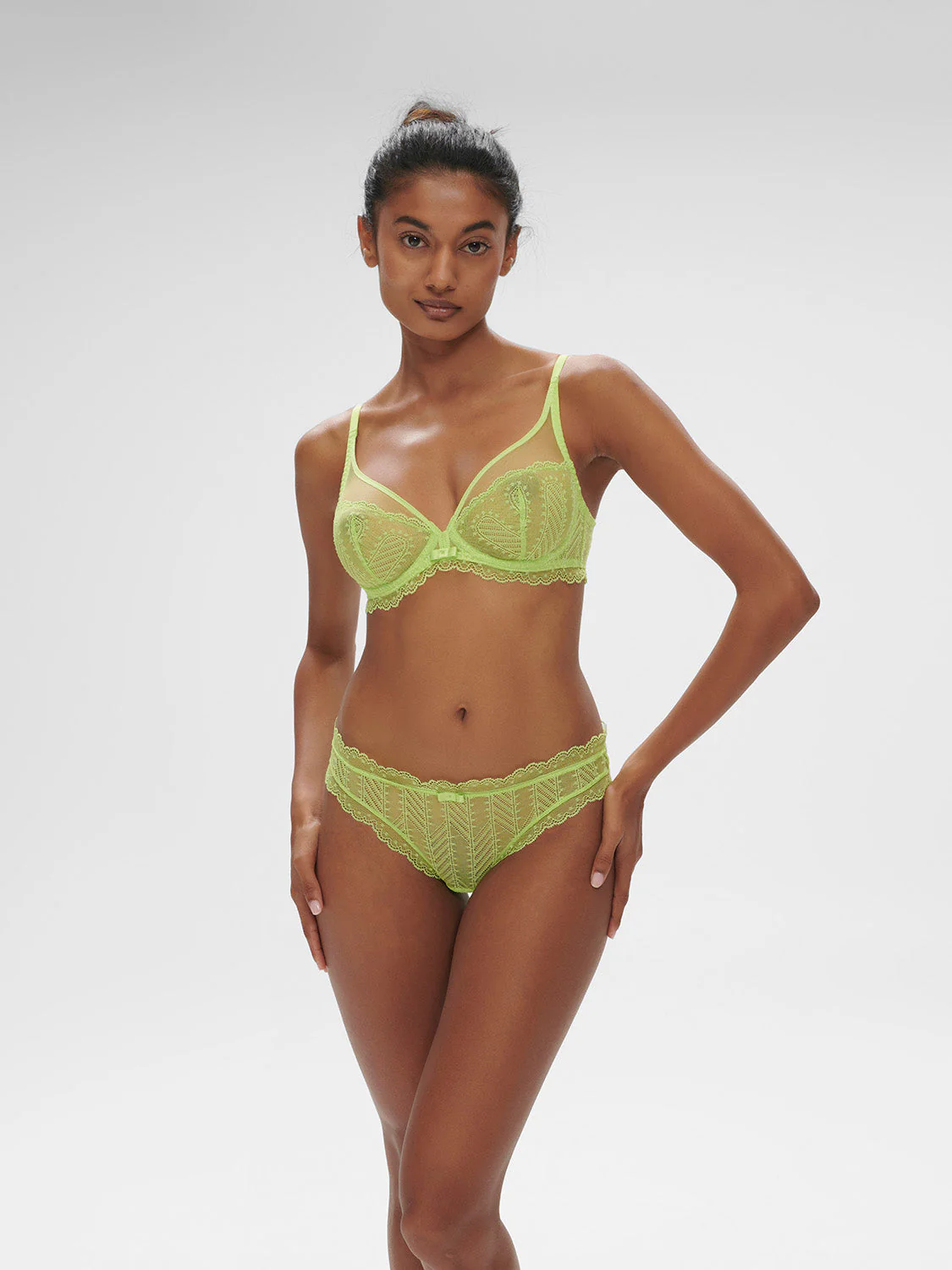 Plunging underwired bra - Lime - Image 4