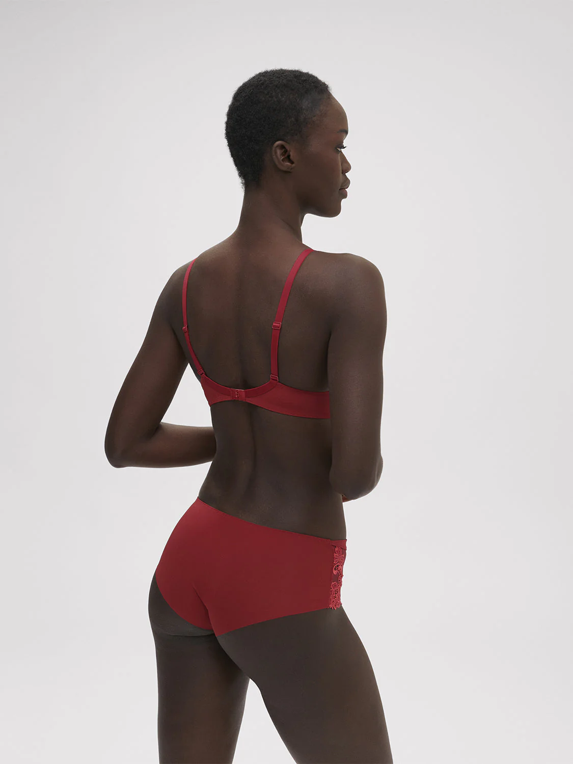 Plunging underwired bra - Lipstick - Image 4