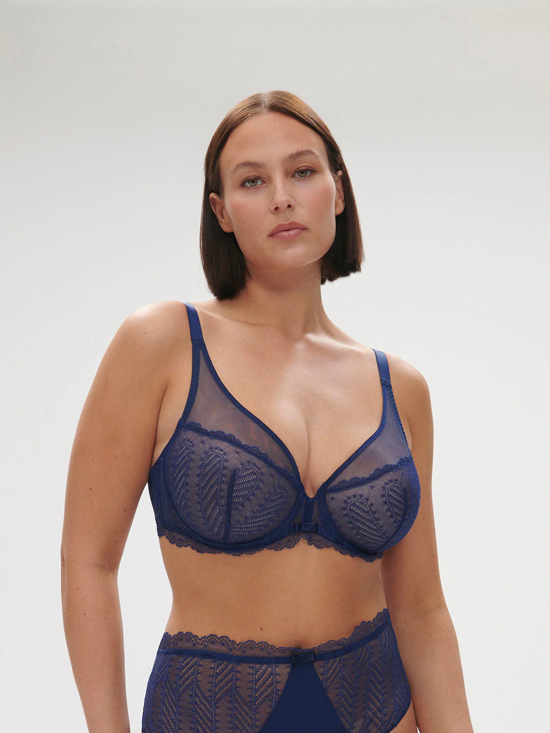 Plunging underwired bra - Midnight - Image 9