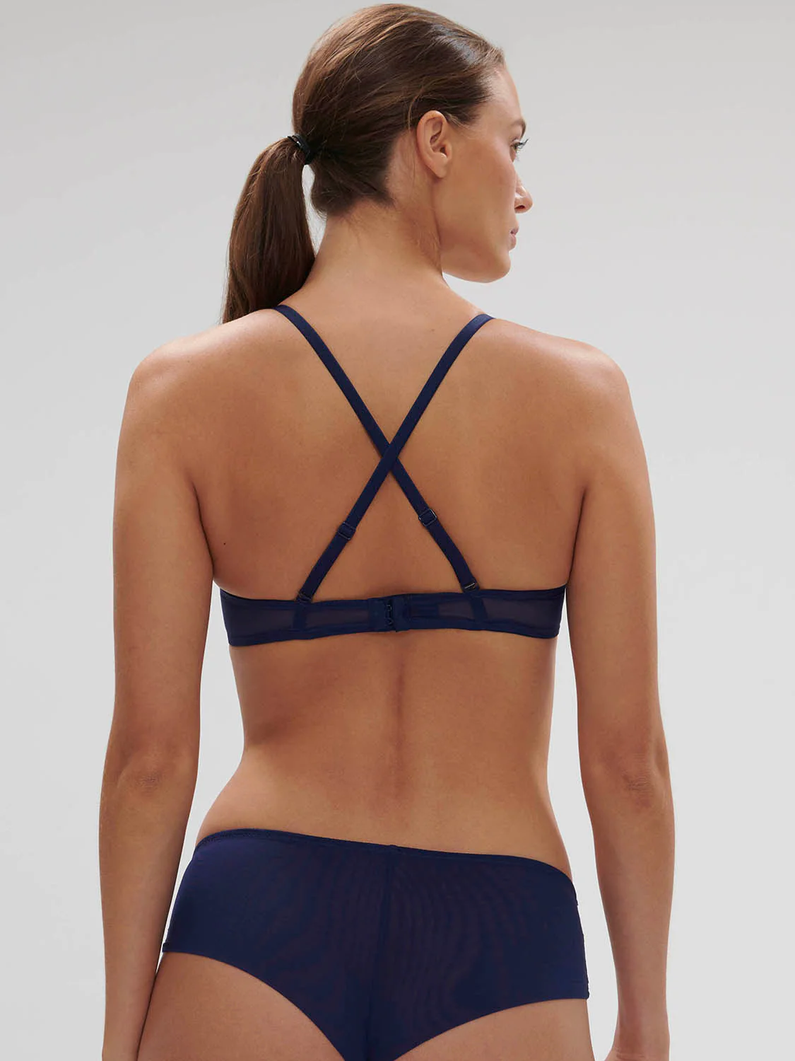 Plunging underwired bra - Midnight - Image 4