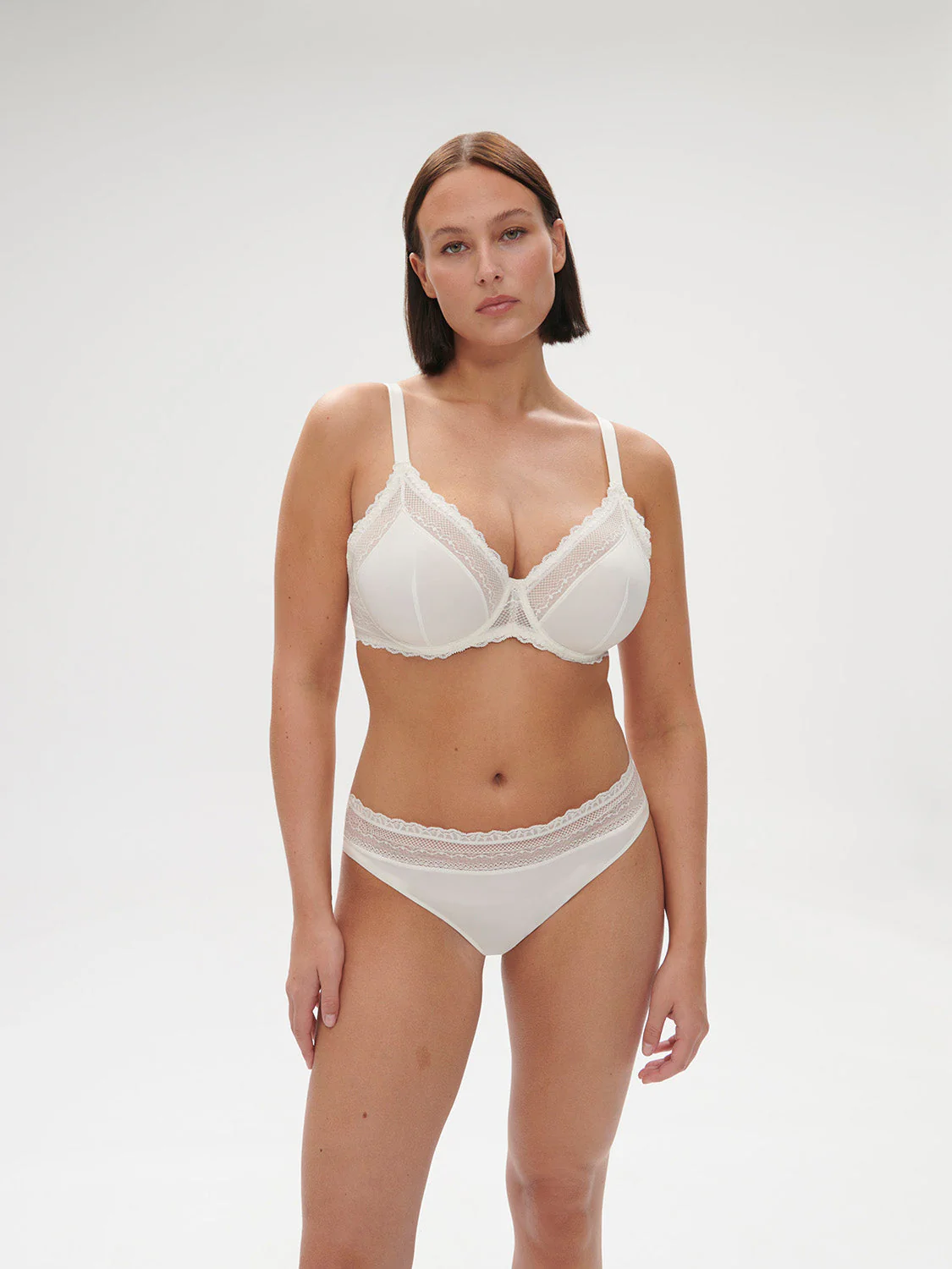 Plunging underwired bra - Natural - Image 11