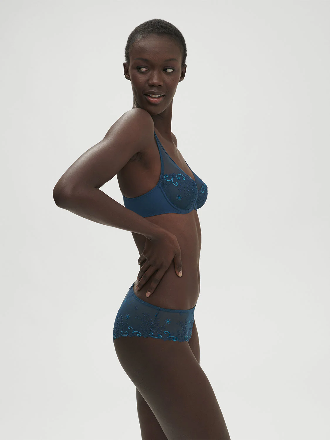 Plunging underwired bra - Prestige Blue - Image 5
